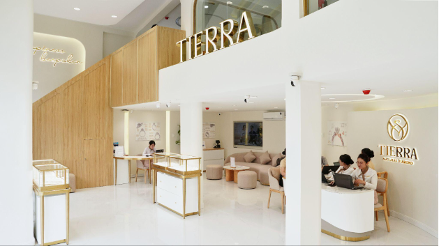 Tierra Diamond đổ bộ Ngã Sáu Phù Đổng: Bước tiến lớn của thương hiệu kim cương Việt - Ảnh 4. Tierra Diamond đổ bộ Ngã Sáu Phù Đổng: Bước tiến lớn của thương hiệu kim cương Việt - Ảnh 4.