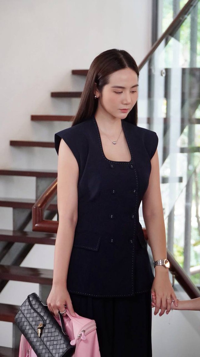 Huyền Lizzie cắt gắt một thứ để có vòng eo 56cm- Ảnh 6.