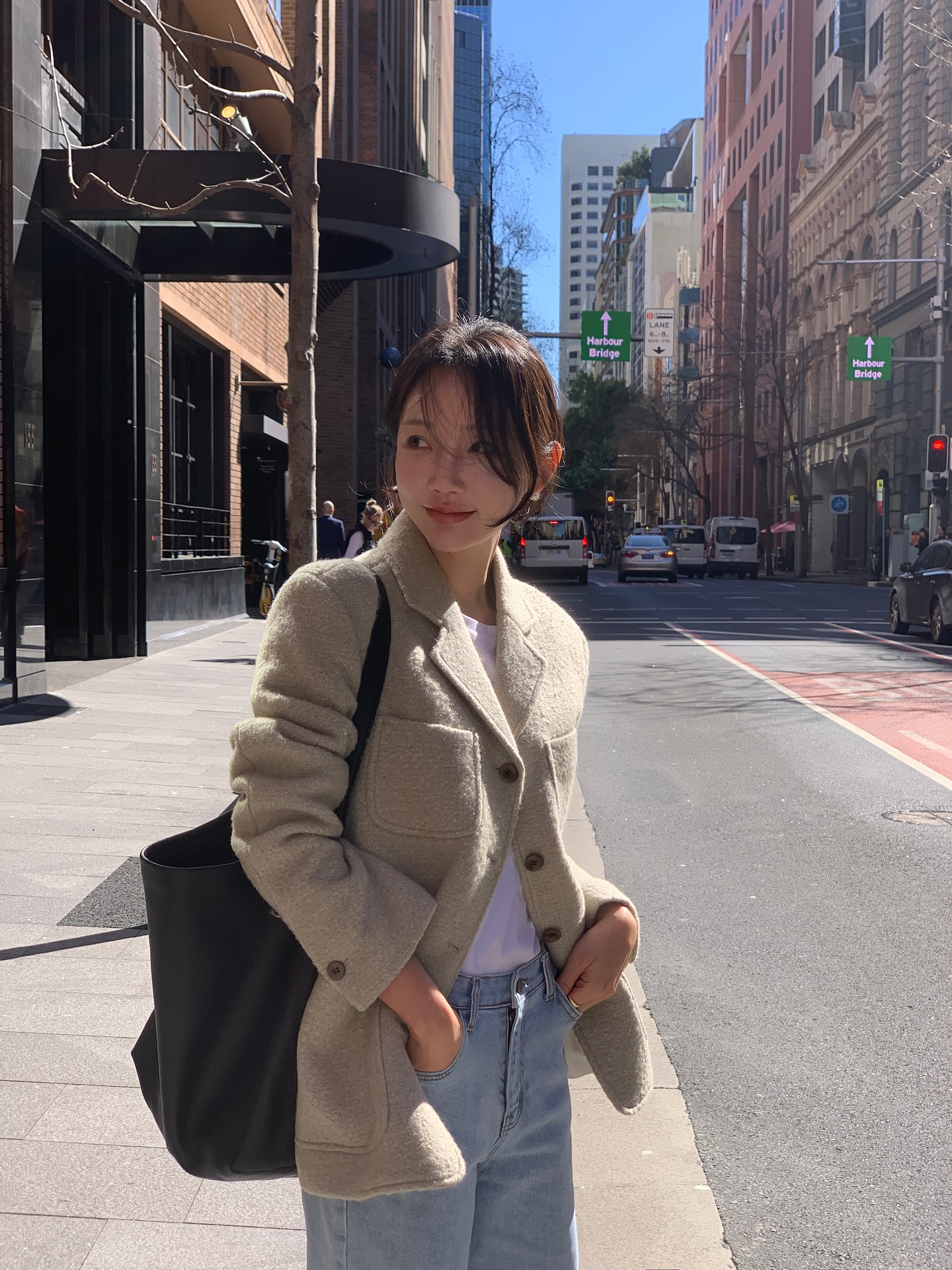 Mặc gì đi làm ngày rét mướt: 4 công thức đơn giản, đủ ấm áp mà vẫn chuẩn thanh lịch - Ảnh 2.