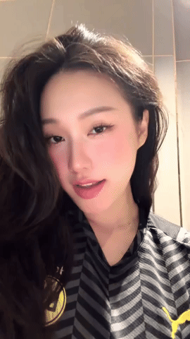 Mẹ Doãn Hải My U50 trẻ trung không tuổi, chẳng hề lép vế khi “đọ sắc” con gái - Top 10 Hoa hậu- Ảnh 3.