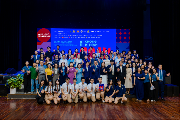 PVcomBank đồng hành cùng chiến dịch Không Một Mình hướng tới một không gian trực tuyến an toàn - Ảnh 1.