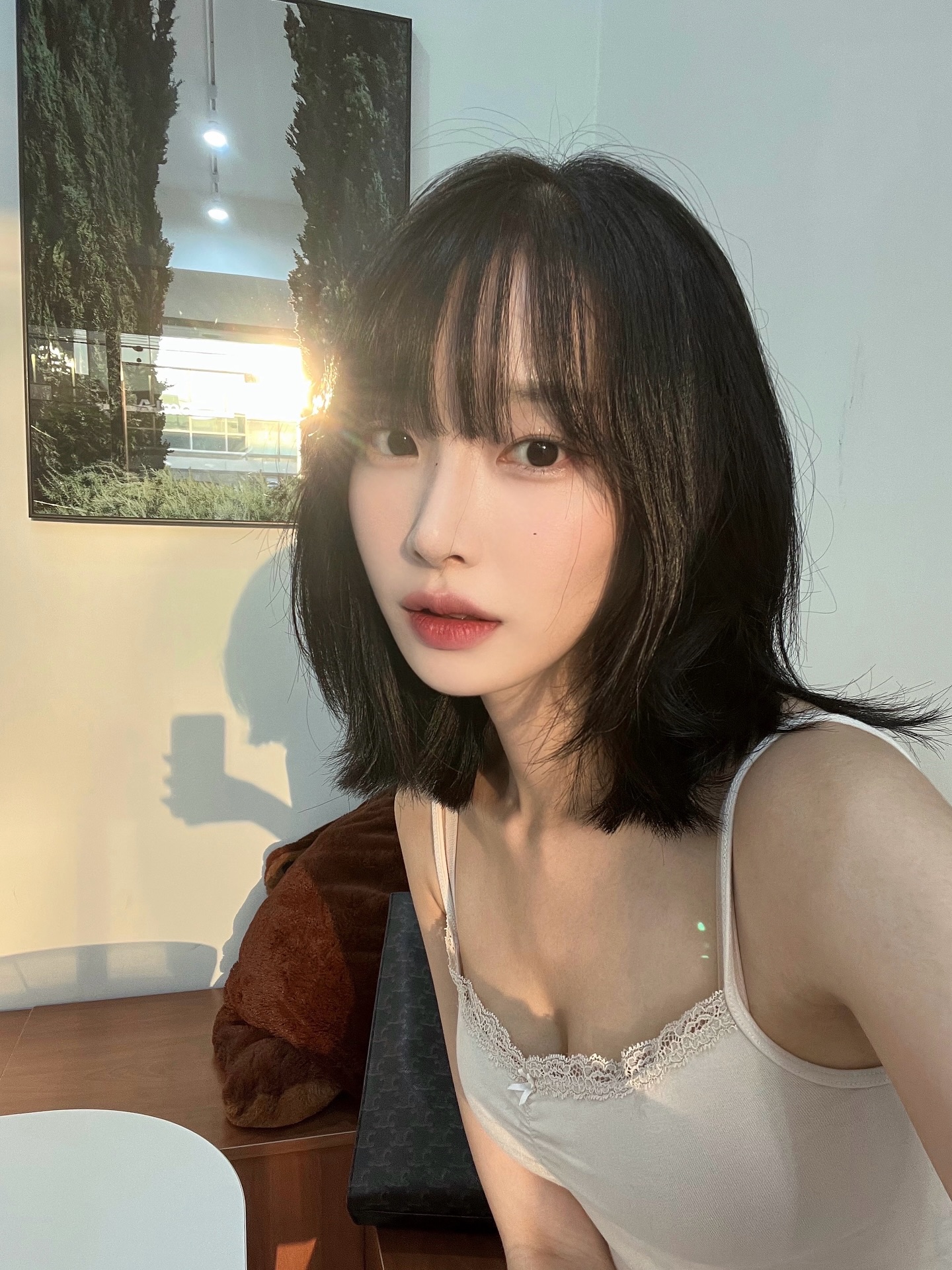 5 kiểu tóc ngắn hack tuổi tốt nhất hiện tại, trẻ ra vài tuổi là thật - Ảnh 10. 5 kiểu tóc ngắn hack tuổi tốt nhất hiện tại, trẻ ra vài tuổi là thật - Ảnh 10.