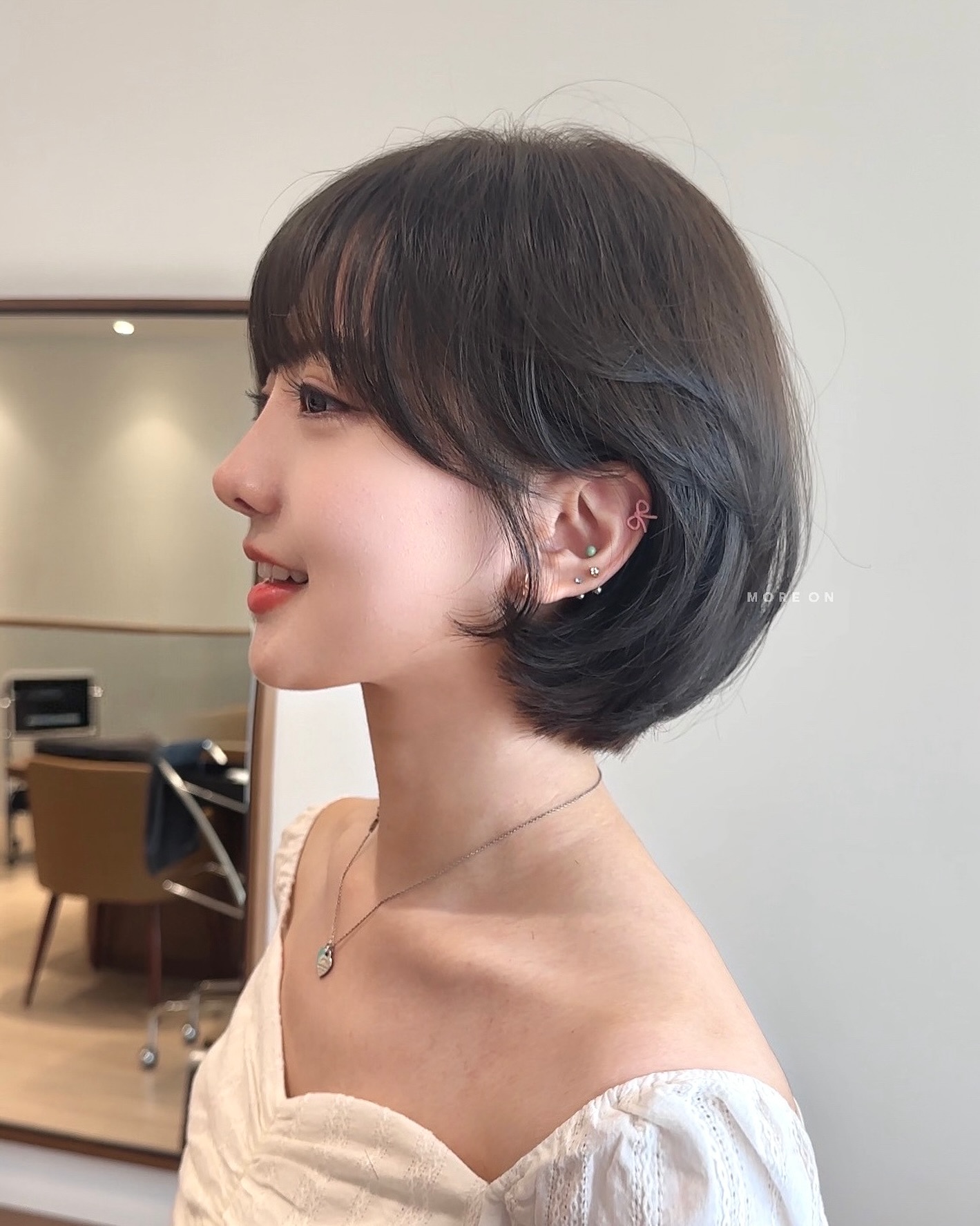 5 kiểu tóc ngắn hack tuổi tốt nhất hiện tại, trẻ ra vài tuổi là thật - Ảnh 3. 5 kiểu tóc ngắn hack tuổi tốt nhất hiện tại, trẻ ra vài tuổi là thật - Ảnh 3.