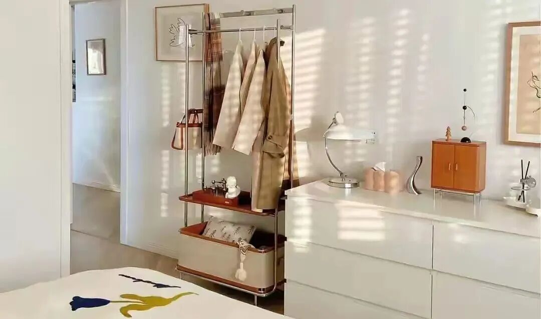 Sống 8 năm trong căn hộ 65m², tôi phát hiện 6 món nội thất vô dụng nhất nhà mình - tốn tiền, tốn chỗ mà còn làm cuộc sống rối hơn - Ảnh 4.