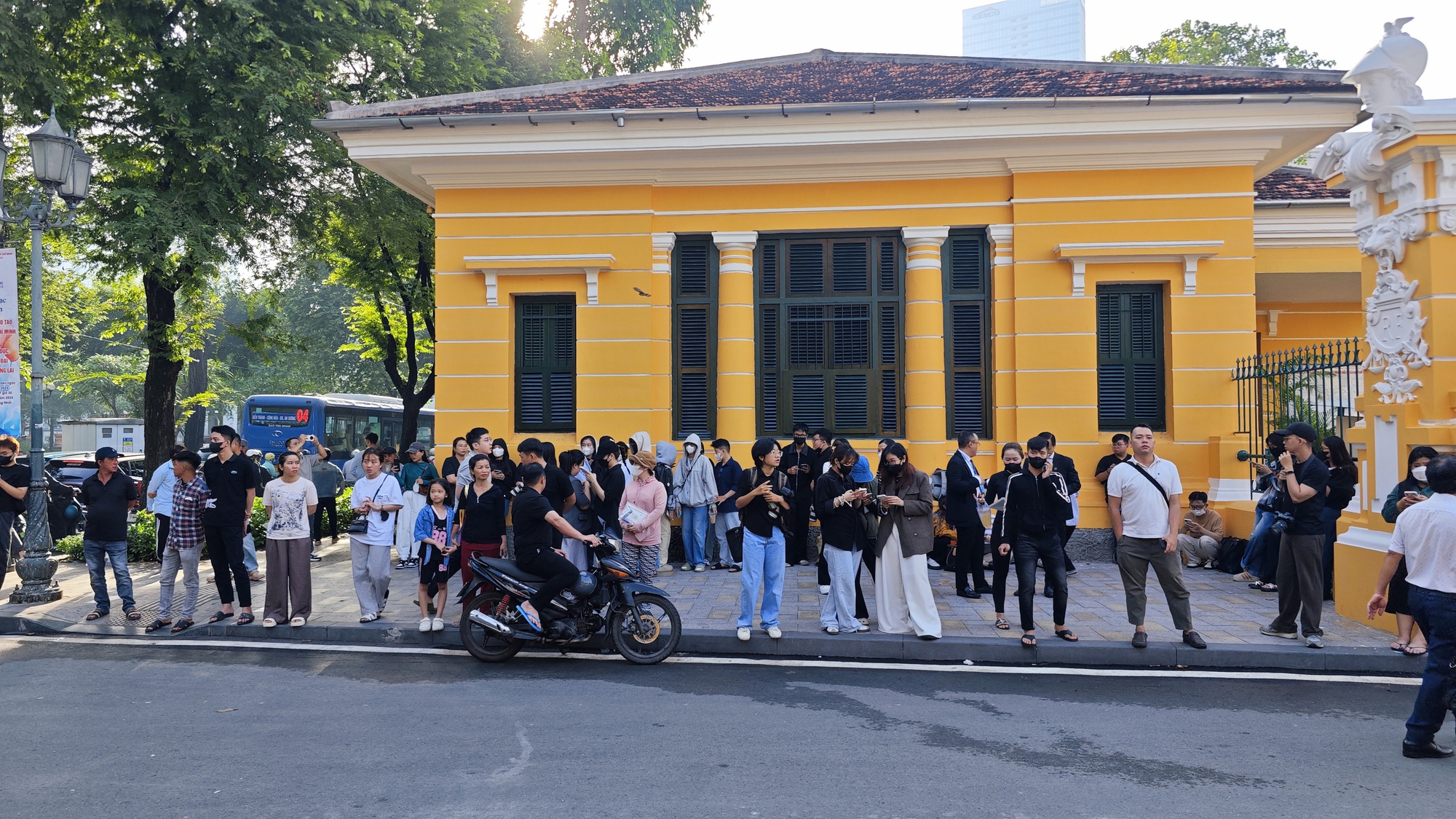 Lời khai đầu của tiên của Thuỳ Tiên trước toà: Không nhận Hoa hậu, chỉ nói nghề nghiệp là người mẫu- Ảnh 22. Quang Linh Vlogs khai không am hiểu về sản phẩm, chỉ nghe thông tin từ các cổ đông khác - Ảnh 25.