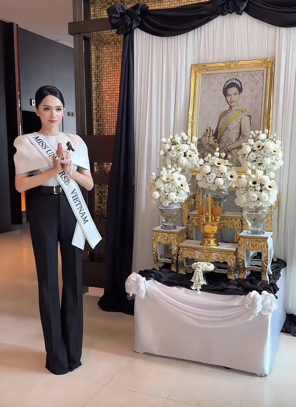 Hương Giang ngày đầu ở Miss Universe: 1 chi tiết thể hiện EQ cao, thái độ truyền thông quốc tế mới đáng bàn- Ảnh 2. Hương Giang ngày đầu ở Miss Universe: 1 chi tiết thể hiện EQ cao, thái độ truyền thông quốc tế mới đáng bàn- Ảnh 2.