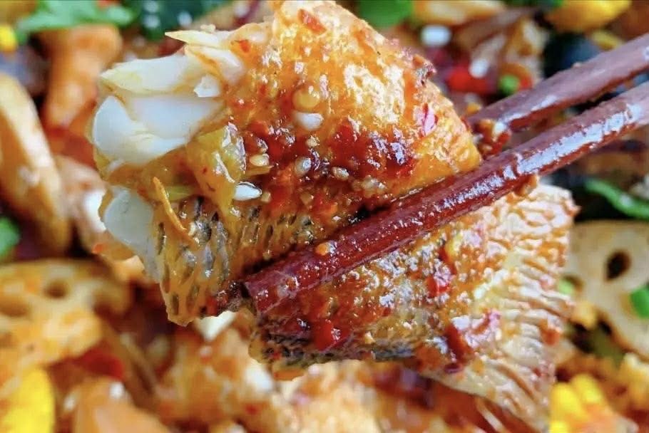 Loại cá này đang rẻ và ngon nhất: Ghim ngay 4 công thức nấu để món ăn vừa mềm mướt, ngọt và không bị tanh - Ảnh 12. Loại cá này đang rẻ và ngon nhất: Ghim ngay 4 công thức nấu để món ăn vừa mềm mướt, ngọt và không bị tanh - Ảnh 12.