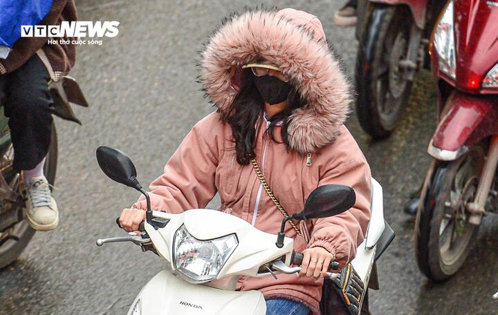 Miền Bắc sắp chuyển rét, vùng núi có nơi rét đậm - Ảnh 1. Miền Bắc sắp chuyển rét, vùng núi có nơi rét đậm - Ảnh 1.