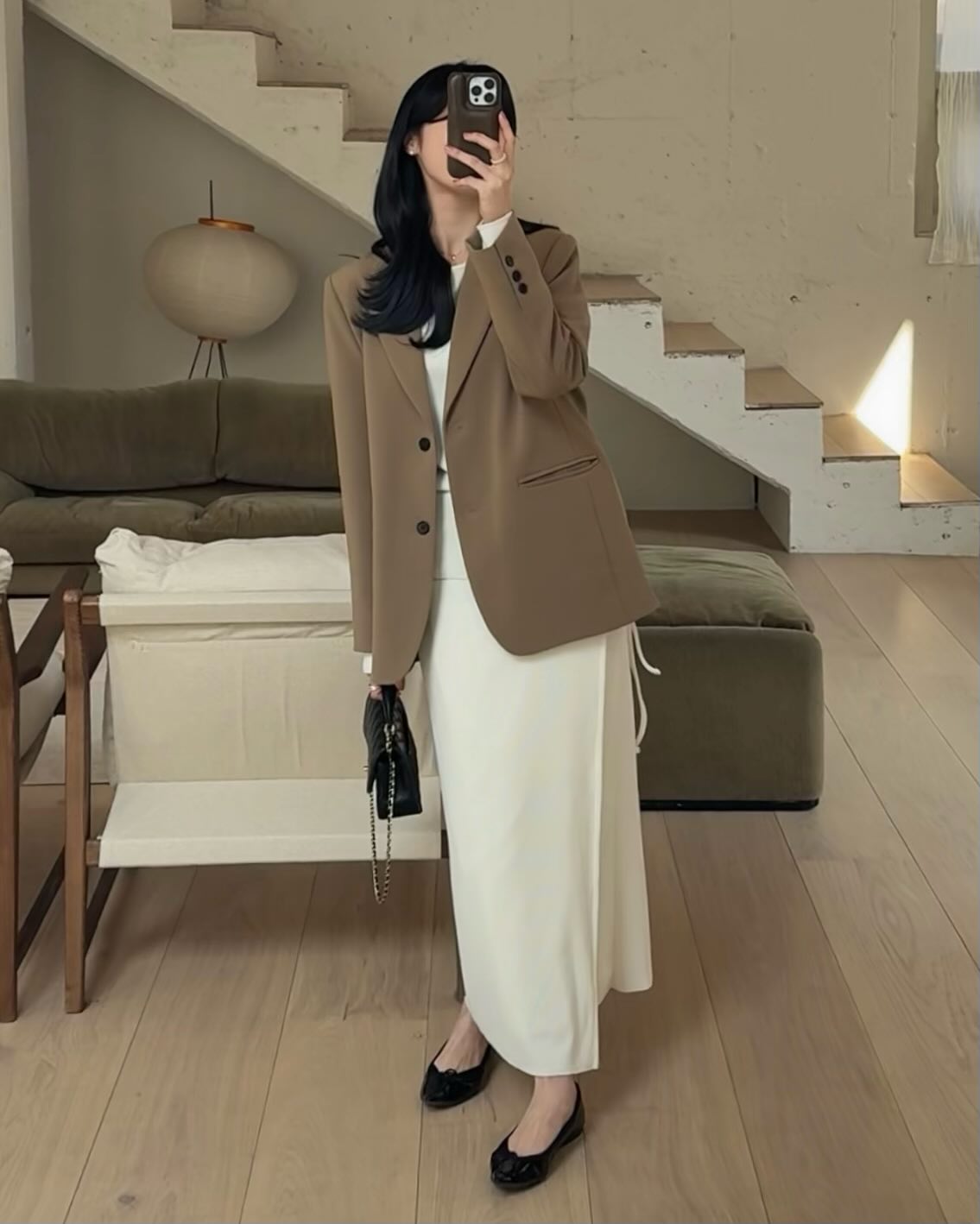 Áo blazer mặc với 4 item này là đẹp hoàn hảo: Thanh lịch từ công sở ra phố - Ảnh 2. Áo blazer mặc với 4 item này là đẹp hoàn hảo: Thanh lịch từ công sở ra phố - Ảnh 2.