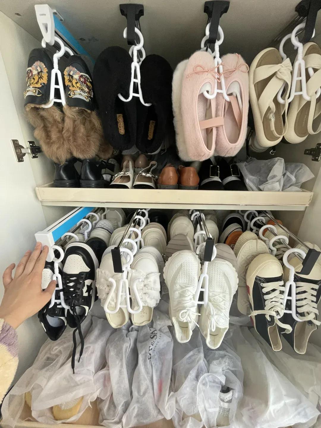 Lối vào chỉ 0,5m² nhưng chứa được 80 đôi giày: Thiết kế tủ giày khiến ai ở căn hộ nhỏ cũng muốn học theo - Ảnh 3.