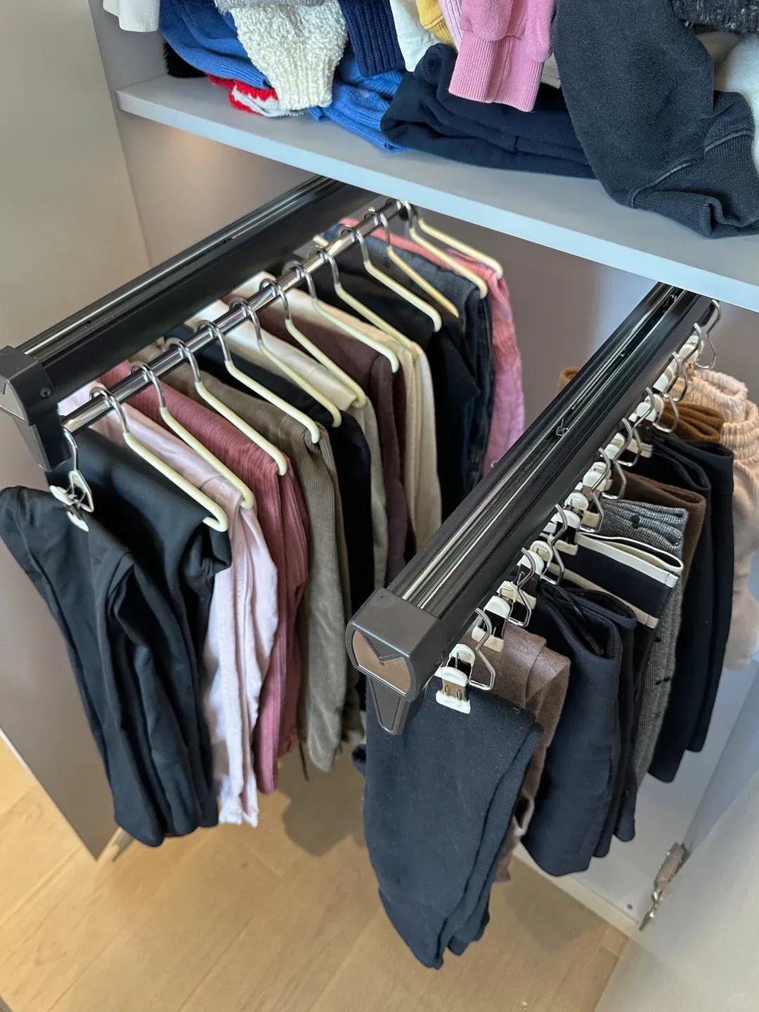 Lối vào chỉ 0,5m² nhưng chứa được 80 đôi giày: Thiết kế tủ giày khiến ai ở căn hộ nhỏ cũng muốn học theo - Ảnh 5.