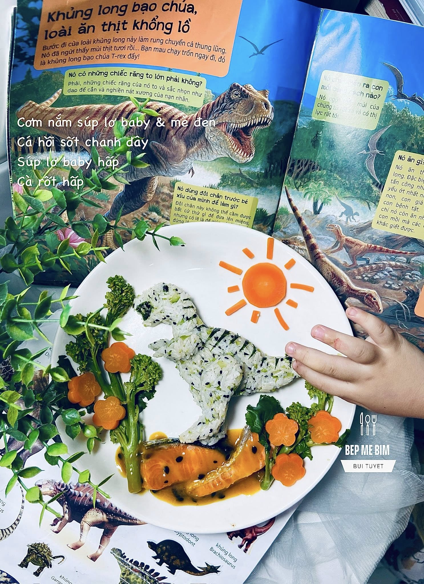 Mẹ nhà người ta trong truyền thuyết: Dựng nguyên “vũ trụ khủng long” trong mâm cơm, bé trai ngỡ như bước vào phim hoạt hình mỗi giờ ăn- Ảnh 3.