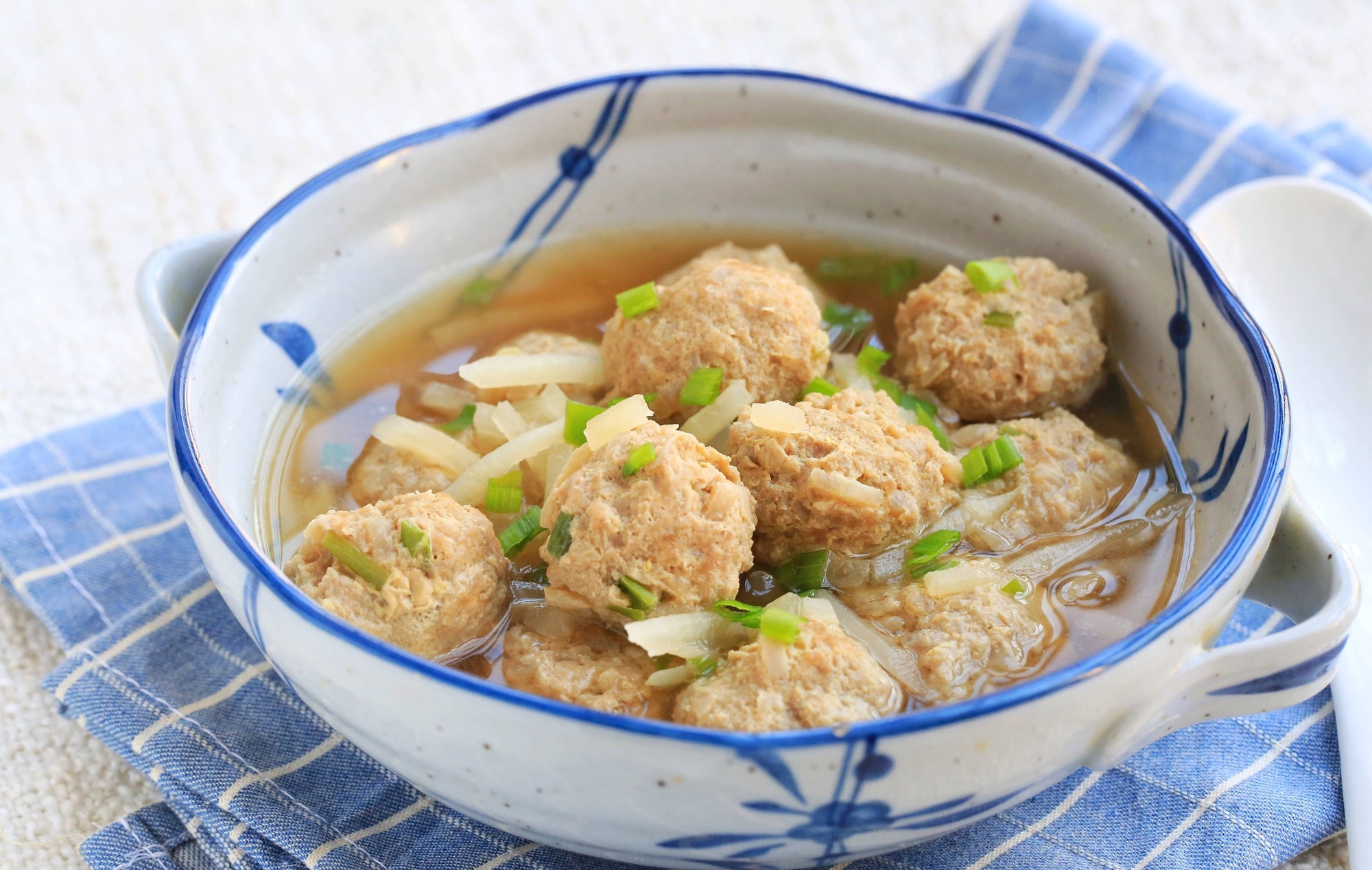 Củ cải trắng rẻ tiền hóa 