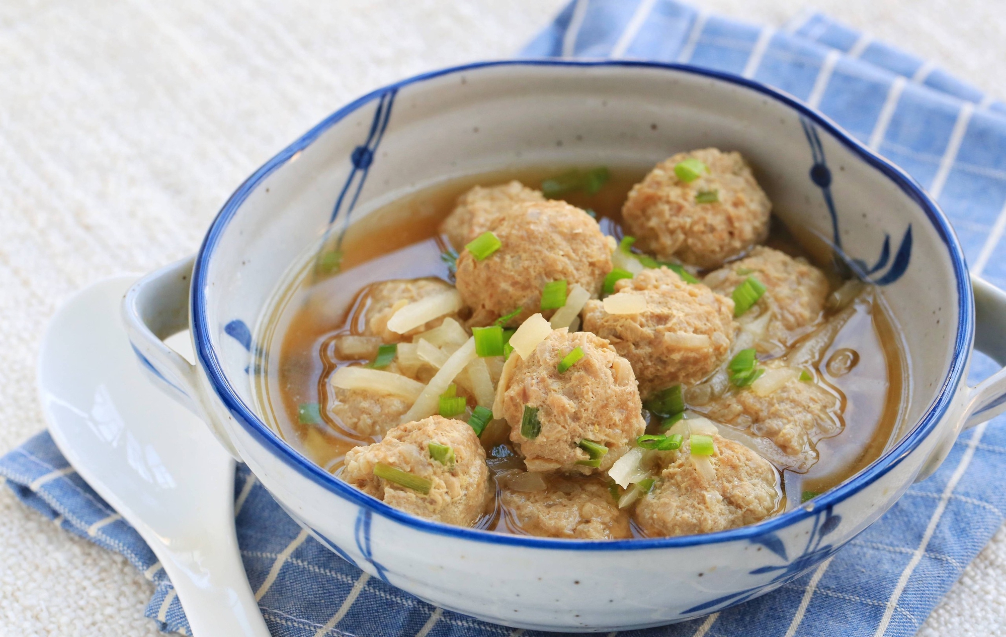 Củ cải trắng rẻ tiền hóa 