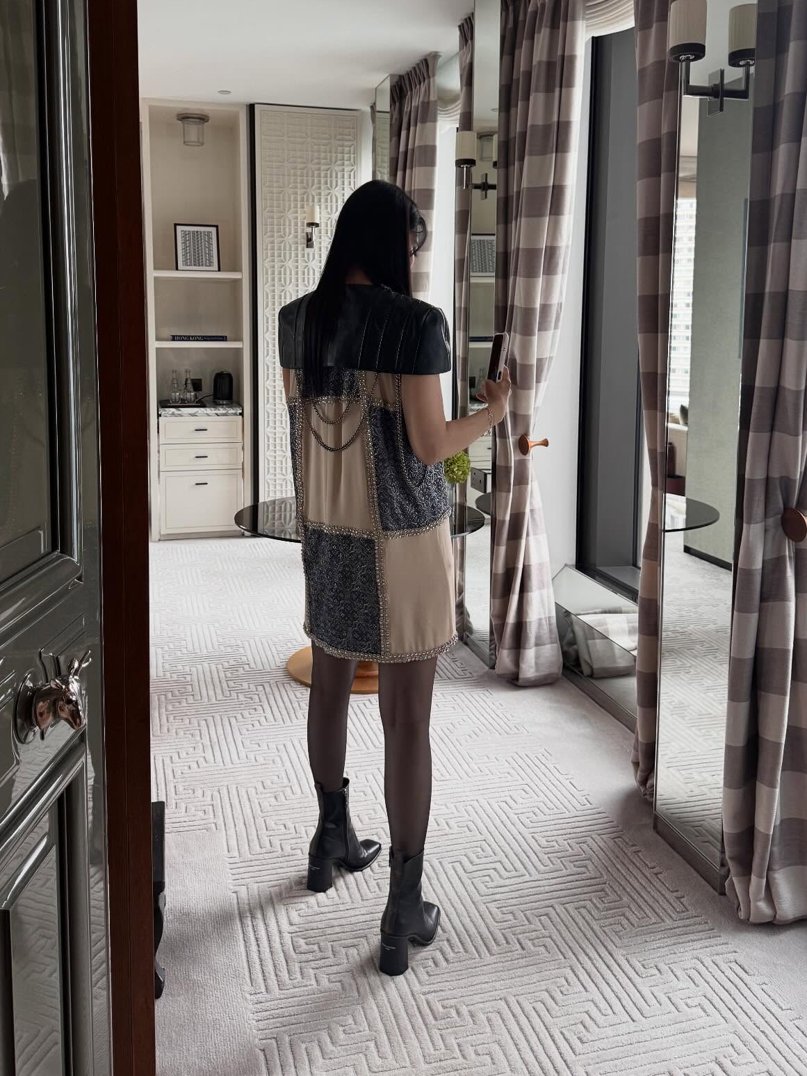 Chiếc váy Louis Vuitton 