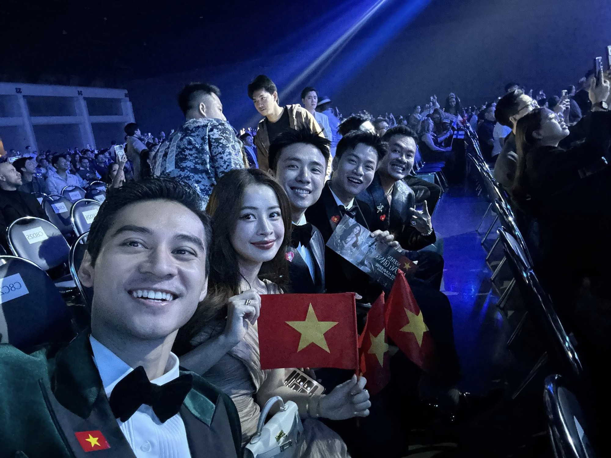 Soi profile mỹ nam nghi hẹn hò với Chi Pu: Từng yêu phu nhân hào môn, visual lẫn body đều cực phẩm!- Ảnh 7. Soi profile mỹ nam nghi hẹn hò với Chi Pu: Từng yêu phu nhân hào môn, visual lẫn body đều cực phẩm!- Ảnh 7.