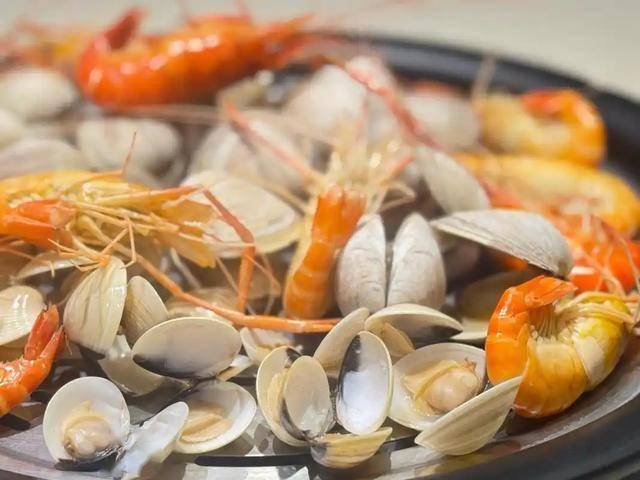 Ngày càng nhiều người bị nhồi máu não: Bác sĩ chỉ ra 4 nhóm thực phẩm âm thầm “đầu độc” mạch máu- Ảnh 5.