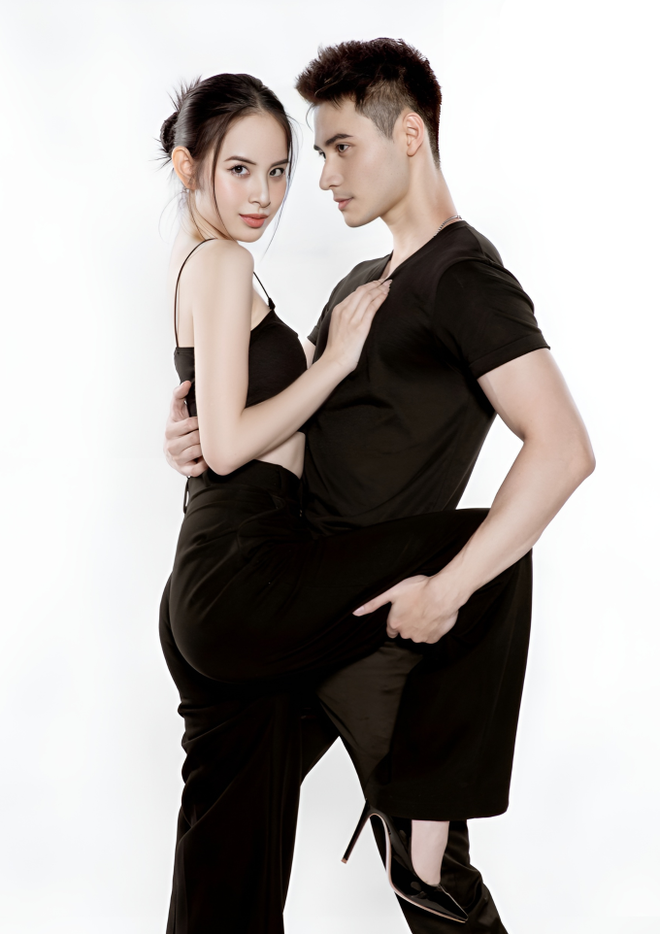 Soi profile mỹ nam nghi hẹn hò với Chi Pu: Từng yêu phu nhân hào môn, visual lẫn body đều cực phẩm!- Ảnh 15. Soi profile mỹ nam nghi hẹn hò với Chi Pu: Từng yêu phu nhân hào môn, visual lẫn body đều cực phẩm!- Ảnh 15.