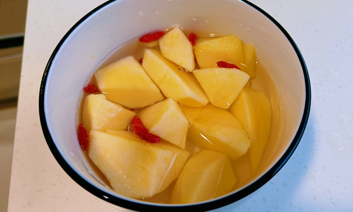 Nấu táo với nguyên liệu này để kiểm soát đường huyết, bổ phổi, tăng cường tỳ vị, phòng ngừa ho mùa đông! Món ăn này dễ làm và ngon. - Ảnh 5.