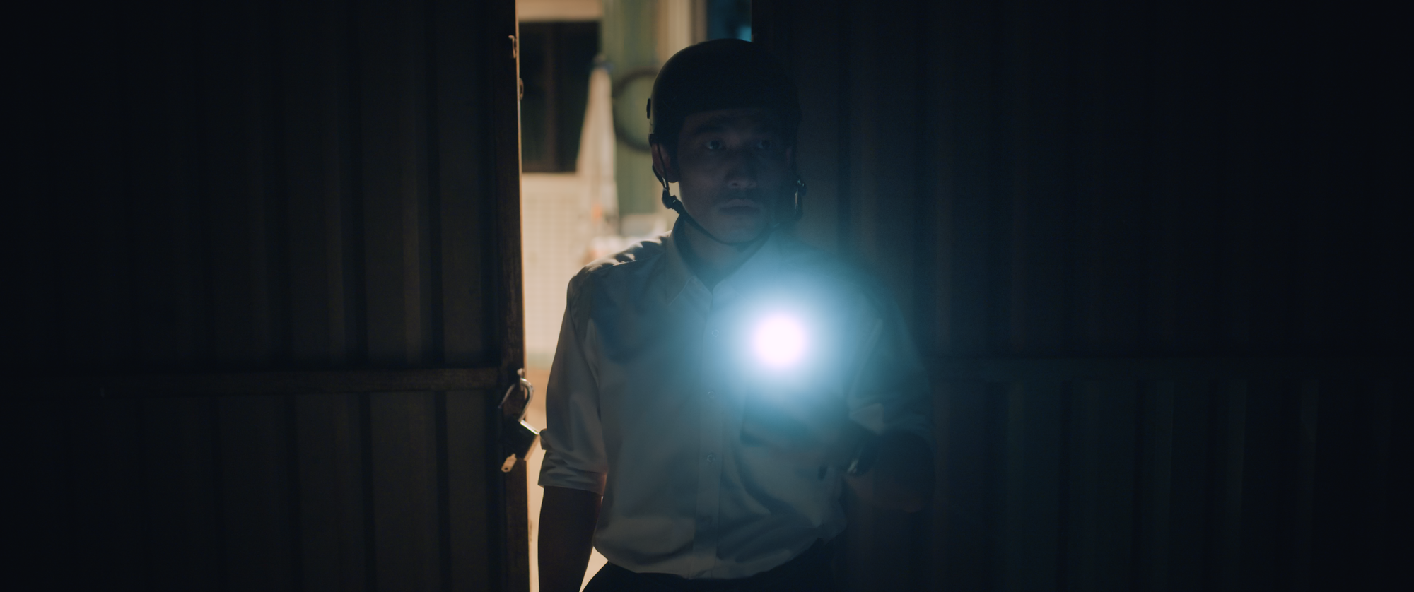 Bẫy Tiền: Xem xong lên mạng hết dám tin ai, nhìn đâu cũng thấy lừa đảo- Ảnh 5. Bẫy Tiền: Xem xong lên mạng hết dám tin ai, nhìn đâu cũng thấy lừa đảo- Ảnh 5.