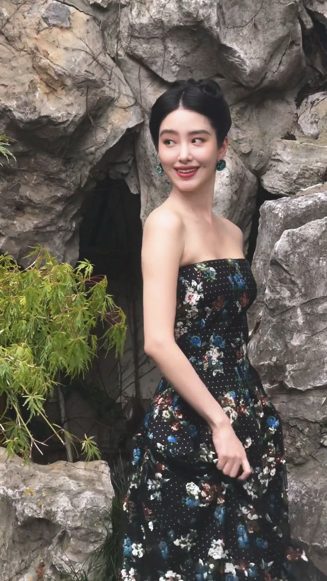 Mỹ nhân 92 sinh con cho thiếu gia tập đoàn bị nhà nội 