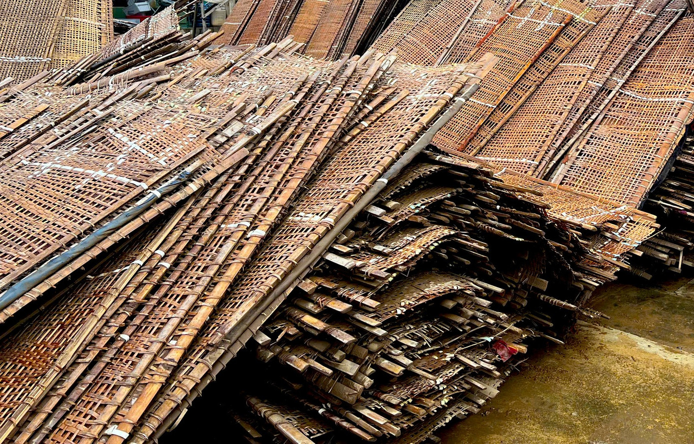 Người dân làng nghề bánh tráng khóc thương sau trận lũ lịch sử ở Đắk Lắk - Ảnh 9.