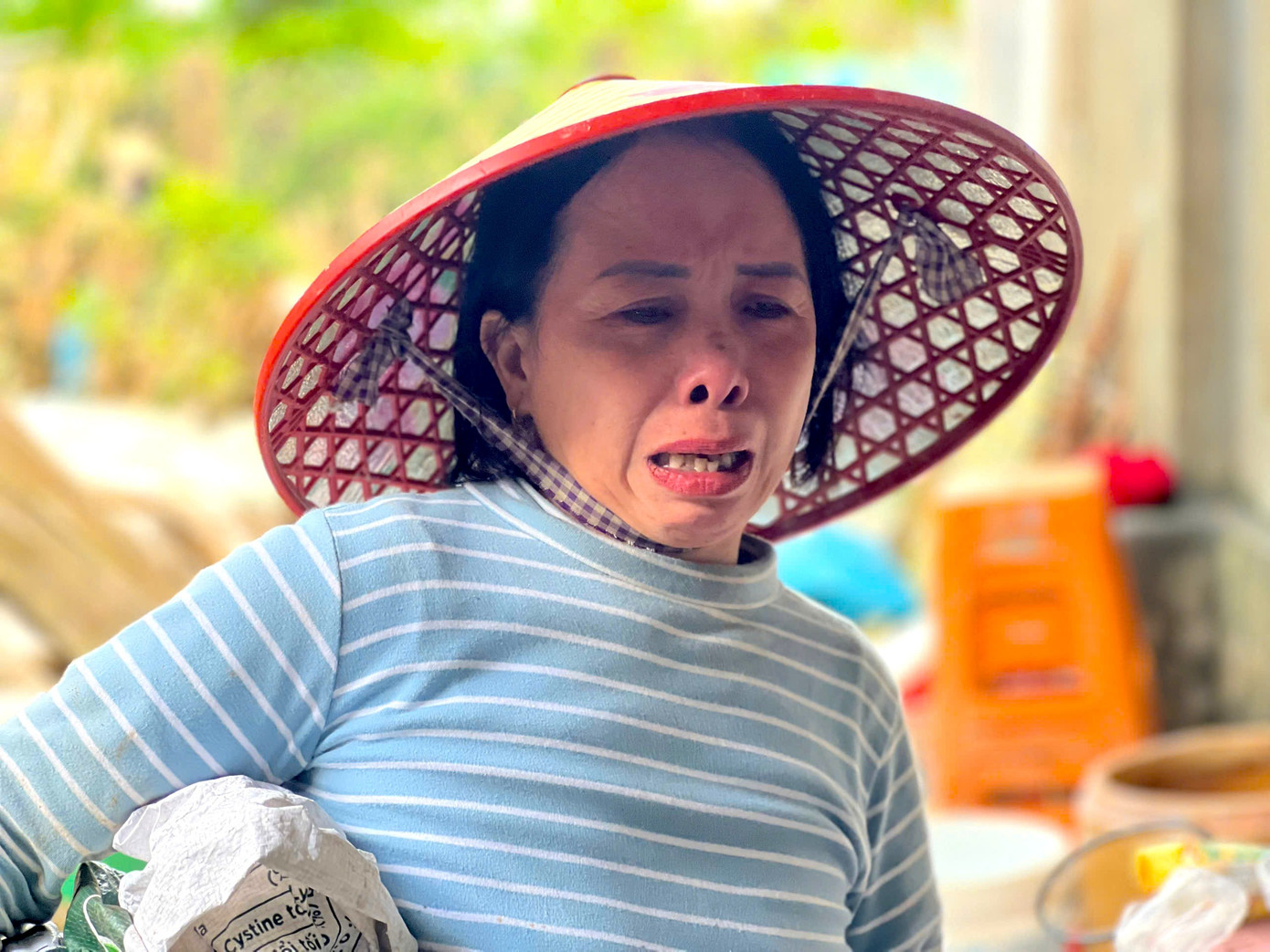 Người dân làng nghề bánh tráng khóc thương sau trận lũ lịch sử ở Đắk Lắk - Ảnh 12.