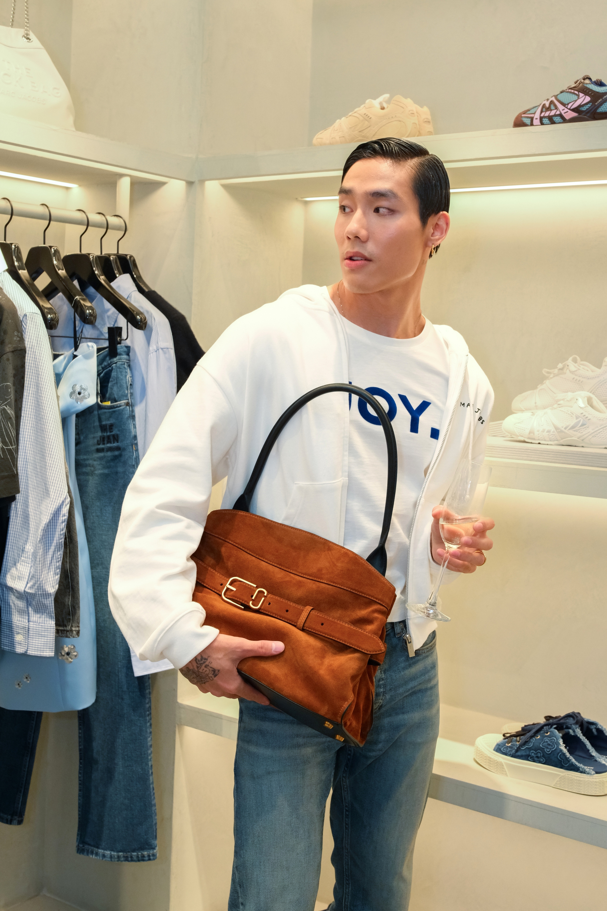 Marc Jacobs ra mắt BST mới, loạt tín đồ thời trang đình đám góp vui- Ảnh 4.