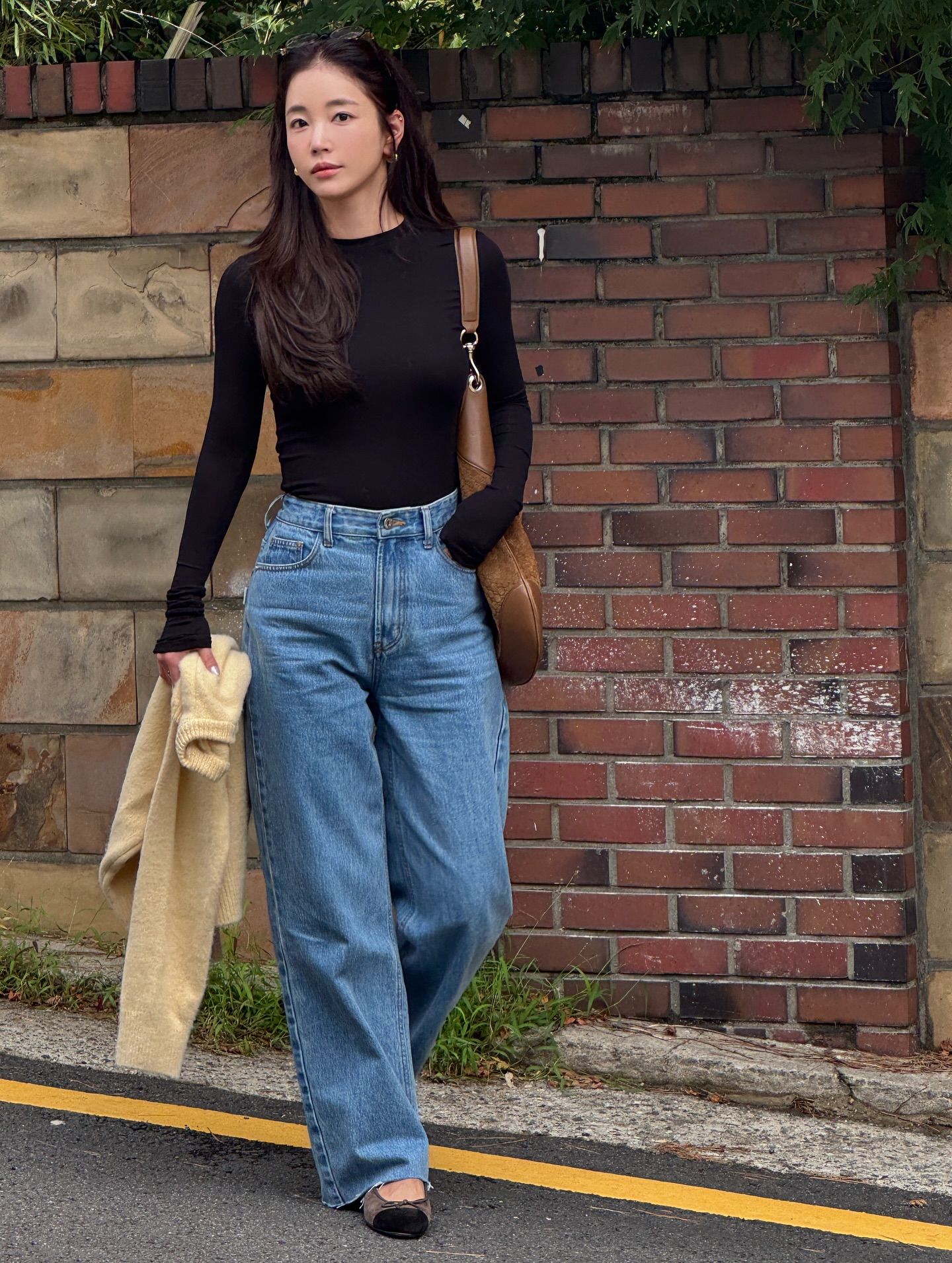 Fashionista 42 tuổi mê diện quần dài hơn váy vóc, gợi ý 10 set đồ siêu trẻ và sang cho mùa lạnh - Ảnh 5.