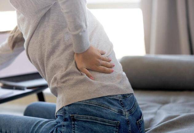 Sau 50 tuổi bỗng đau khắp người: Đừng vội đổ cho 