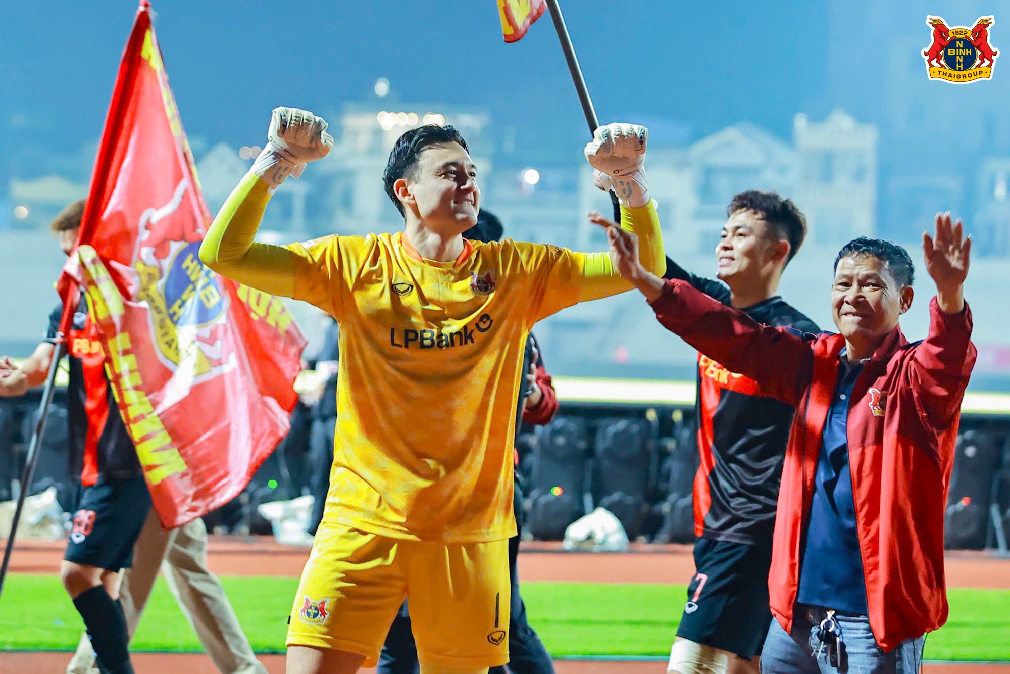 Yến Xuân đọ sắc cùng em gái chân dài cực phẩm của Lâm Tây, quý tử 9 tháng tuổi chiếm spotlight vì quá đáng yêu- Ảnh 2.