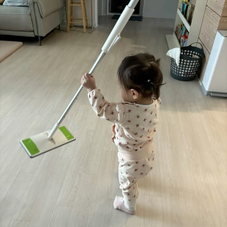 Những hành động của trẻ khiến bố mẹ muốn 