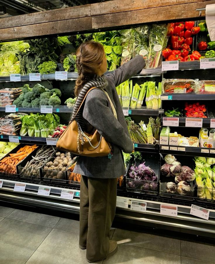 Mẹ Hà Nội chia sẻ: Tôi vượt ngân sách 1,2 triệu/tháng chỉ vì thói quen “mua nhanh cho xong” sau giờ tan ca - Ảnh 1.