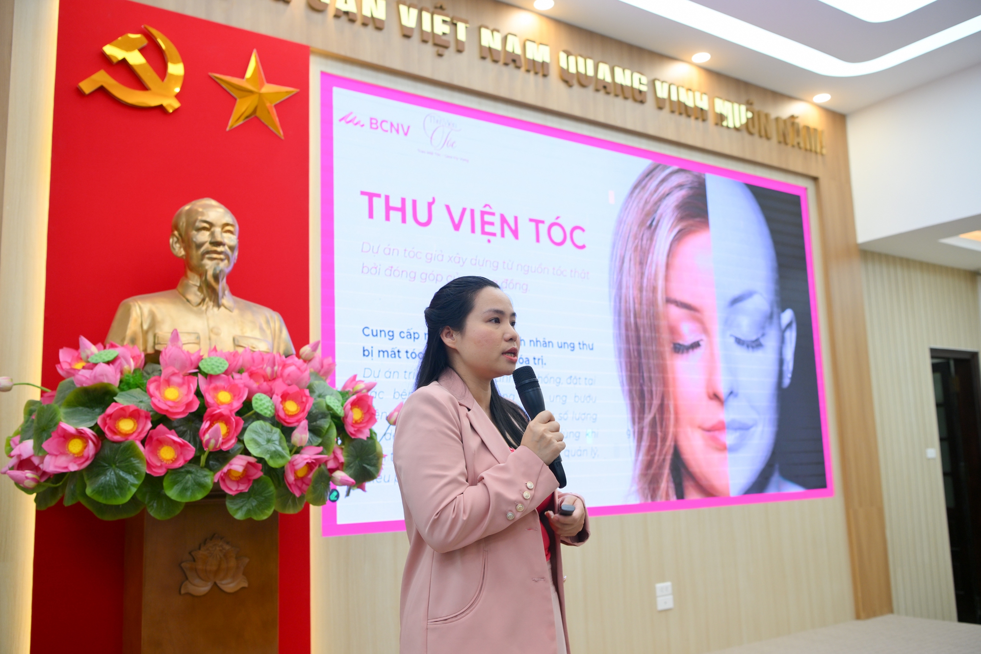 Đám cưới đẹp nhất dành cho cô dâu mắc ung thư và hành trình 10 năm Đám cưới đẹp nhất dành cho cô dâu mắc ung thư và hành trình 10 năm