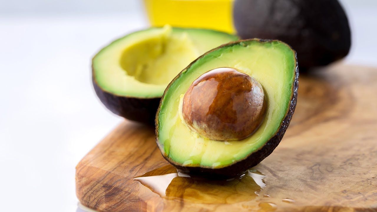 Trương Bá Chi U50 da vẫn căng mọng collagen: Ngày nào cũng ăn loại quả 