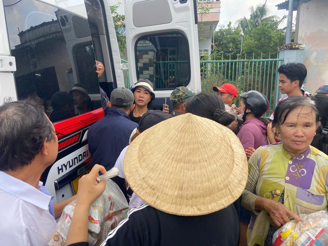 Ký ức kinh hoàng về trận lũ lịch sử tại xã Diên Điền - Ảnh 4.