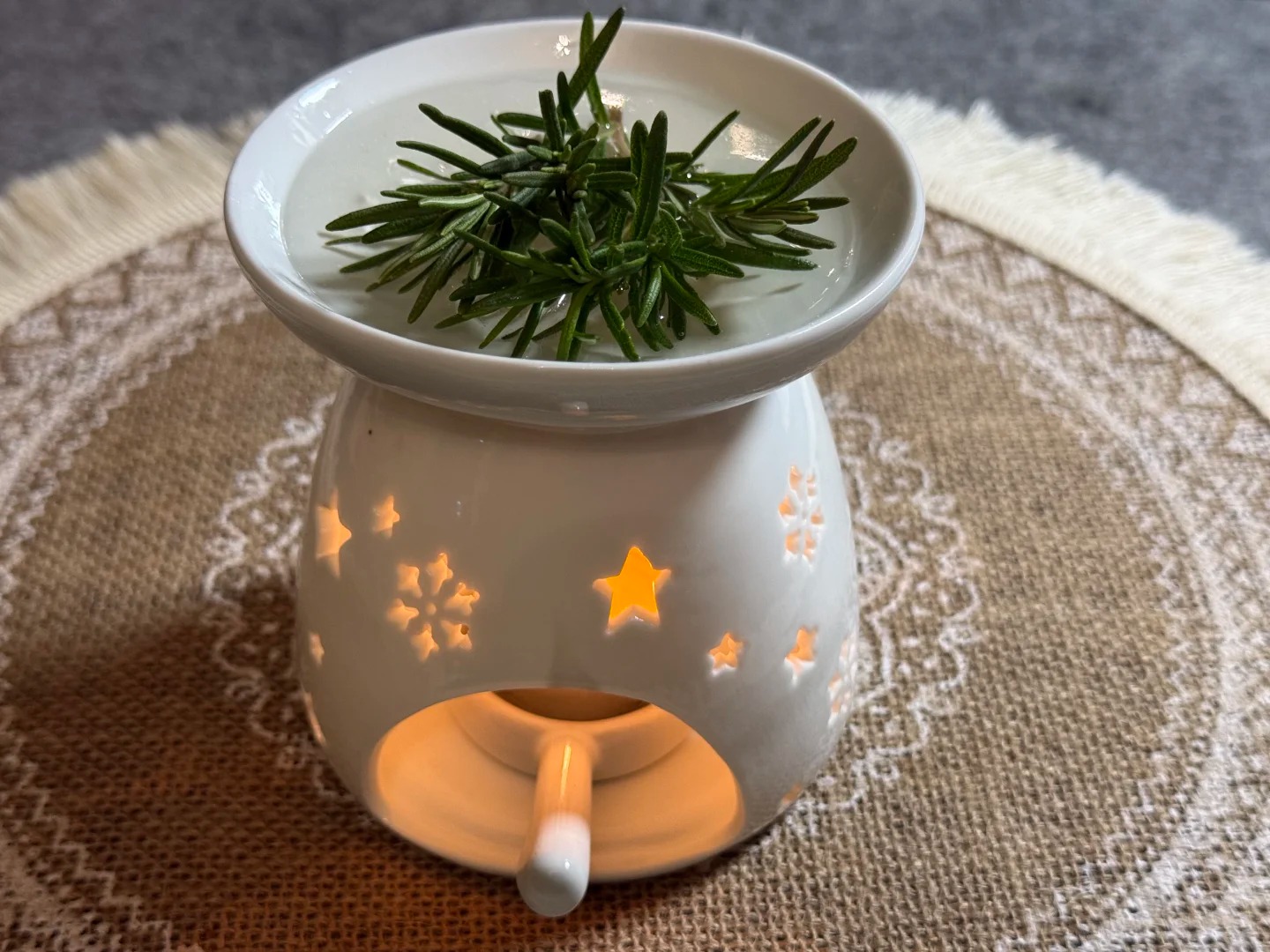 Chán cảnh hương thảo héo queo sau vài ngày, tôi thử trồng thủy canh và cái kết bất ngờ- Ảnh 18.