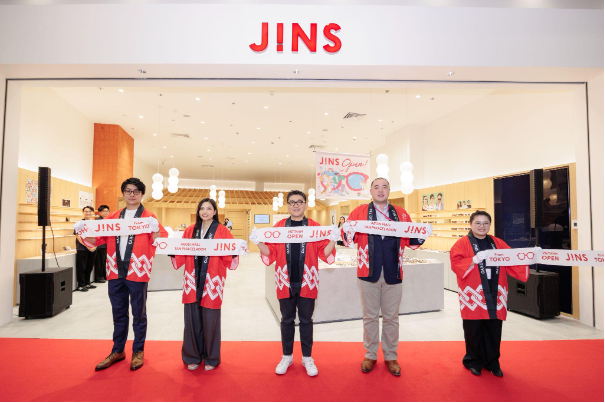 JINS mở thêm hai cửa hàng mới tại AEON Mall - Ảnh 1.