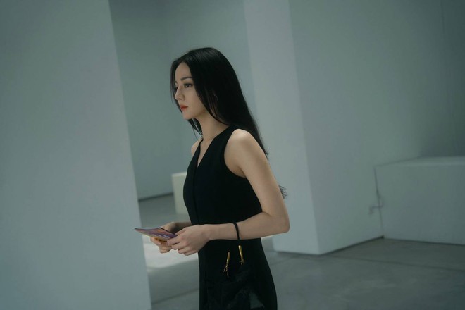 Địch Lệ Nhiệt Ba cắt hẳn bữa tối- Ảnh 9.