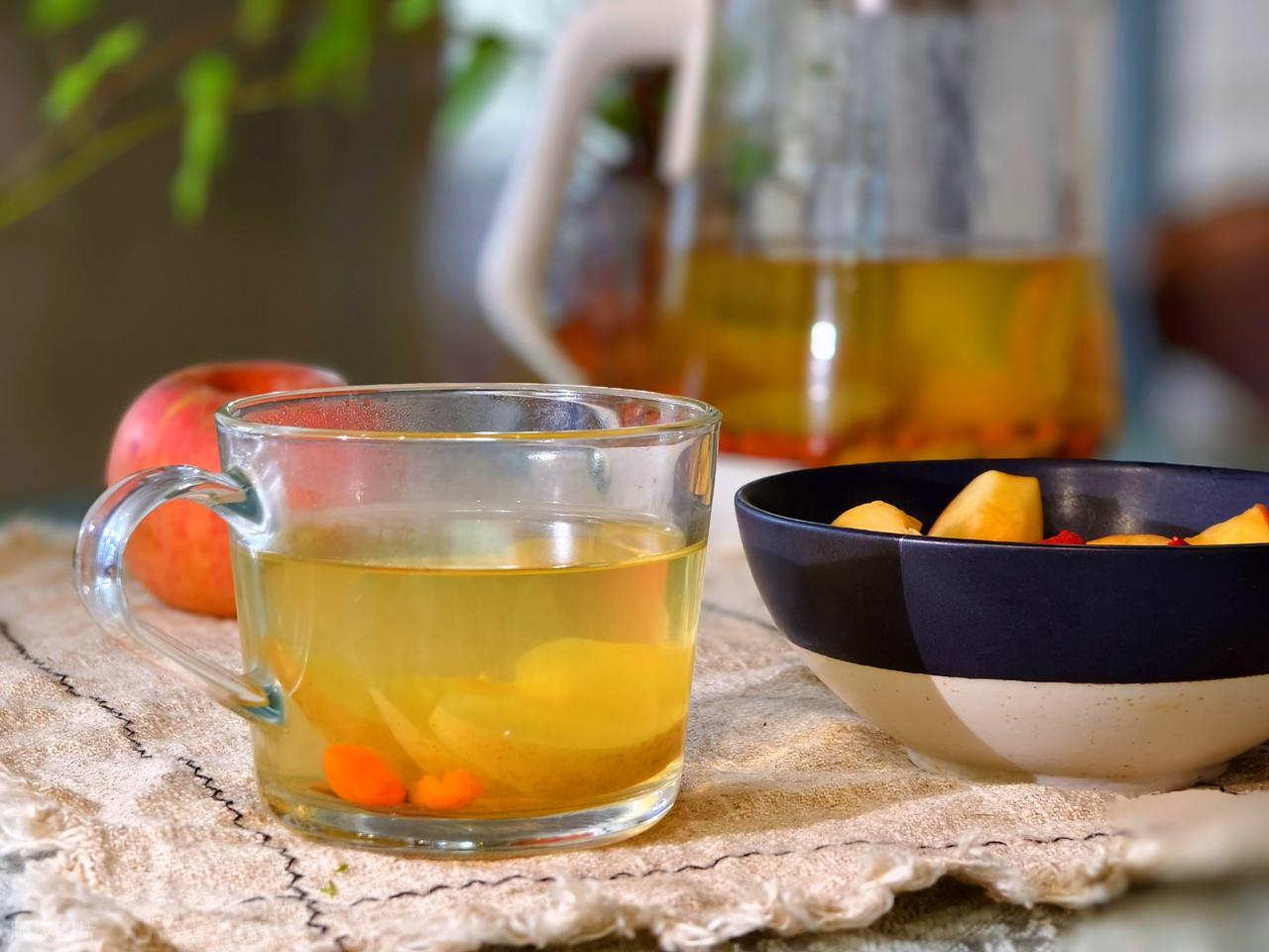 Tay chân lạnh vào mùa đông? 5 loại đồ uống nóng này sẽ giúp bạn ấm áp ngay vào buổi sáng - Ảnh 1.