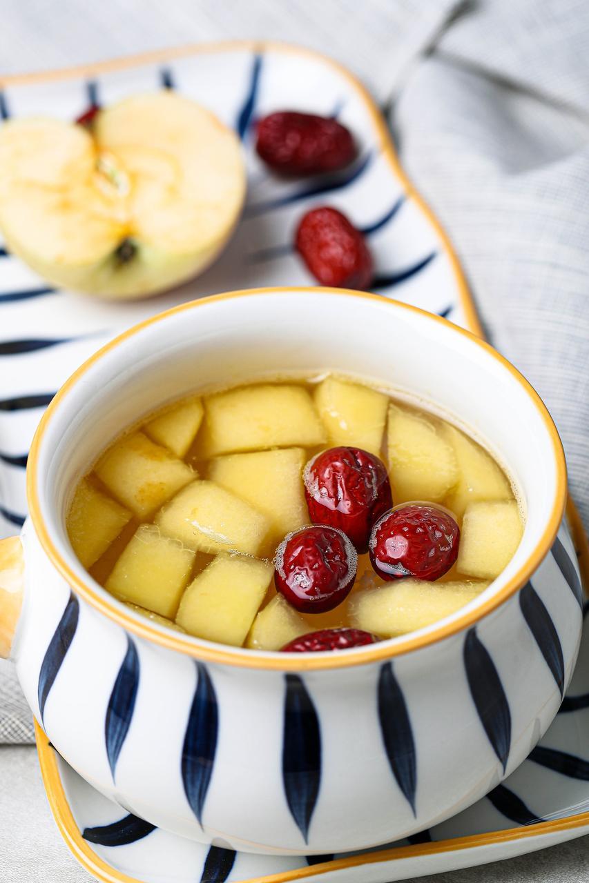 Tay chân lạnh vào mùa đông? 5 loại đồ uống nóng này sẽ giúp bạn ấm áp ngay vào buổi sáng - Ảnh 2.