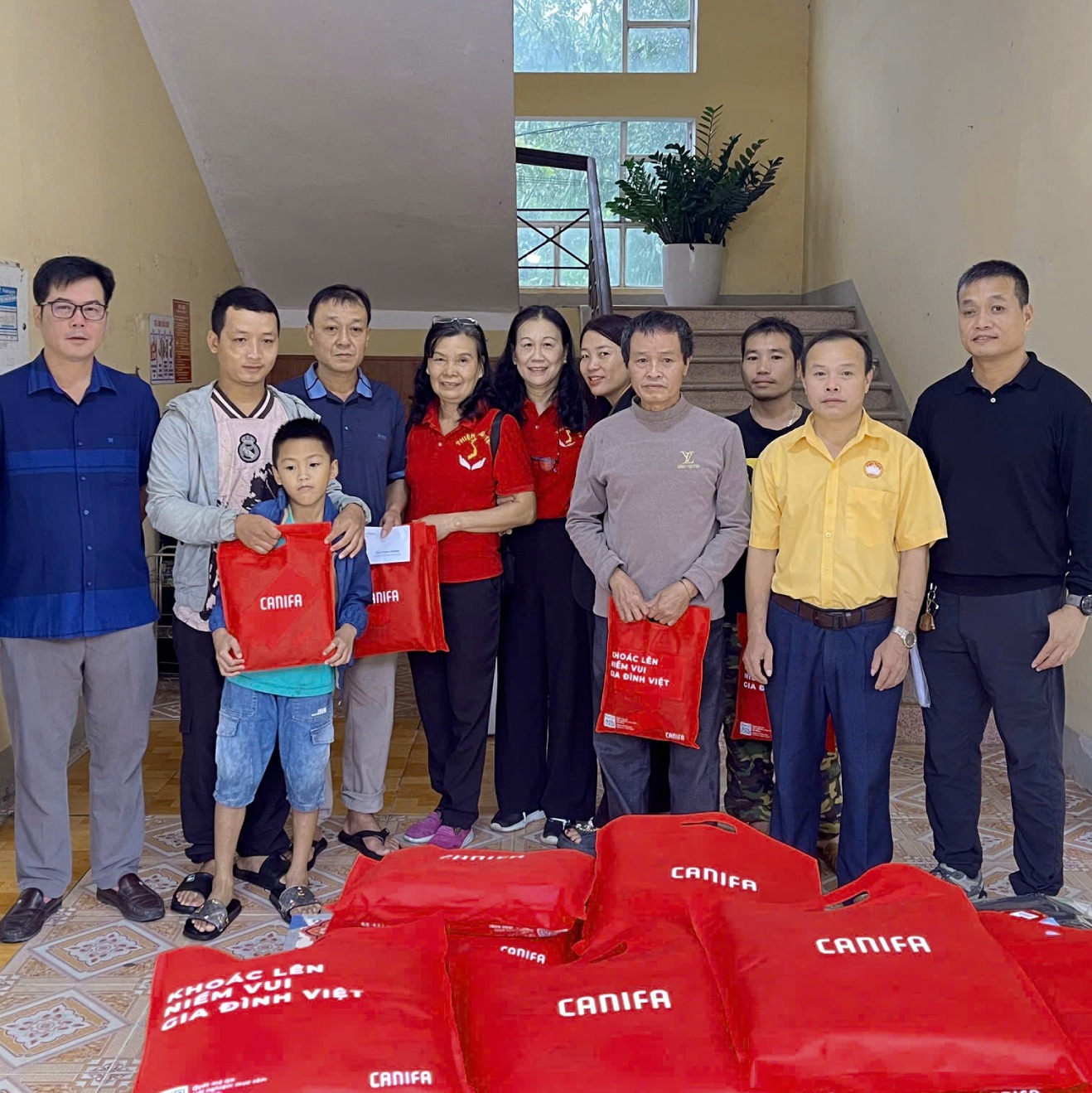 Hành trình thực hiện cam kết phụng sự dài hạn của Canifa: Hơn 20 năm trao đi và những con số 