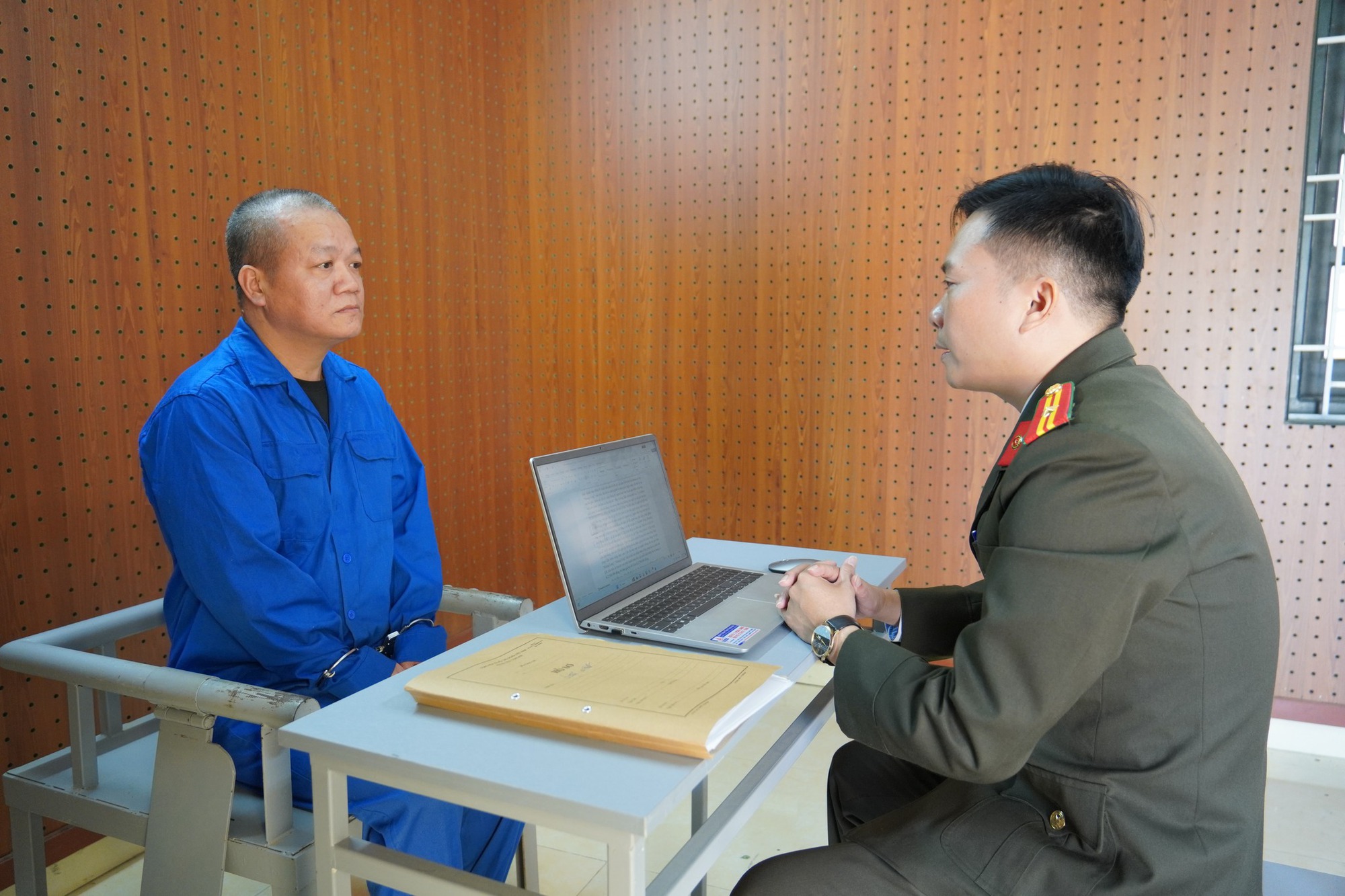 Khởi tố Vì Thị Tiện Vì làm giả giấy phép lái xe tại Điện Biên - Ảnh 2.