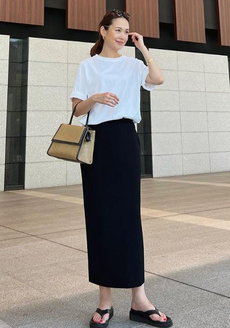 Tủ đồ tối giản cho phụ nữ trên 40: Chỉ cần giữ 10 món này - tiết kiệm mà vẫn mặc đẹp mỗi ngày - Ảnh 3.