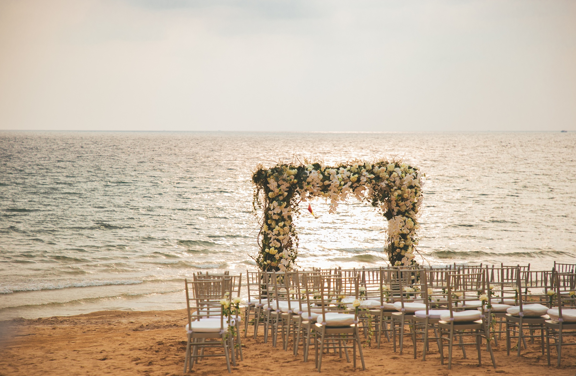 cppq-beach-wedding-setup-1-1764128341135342649260-1764131415484-17641314158001815294754.jpg