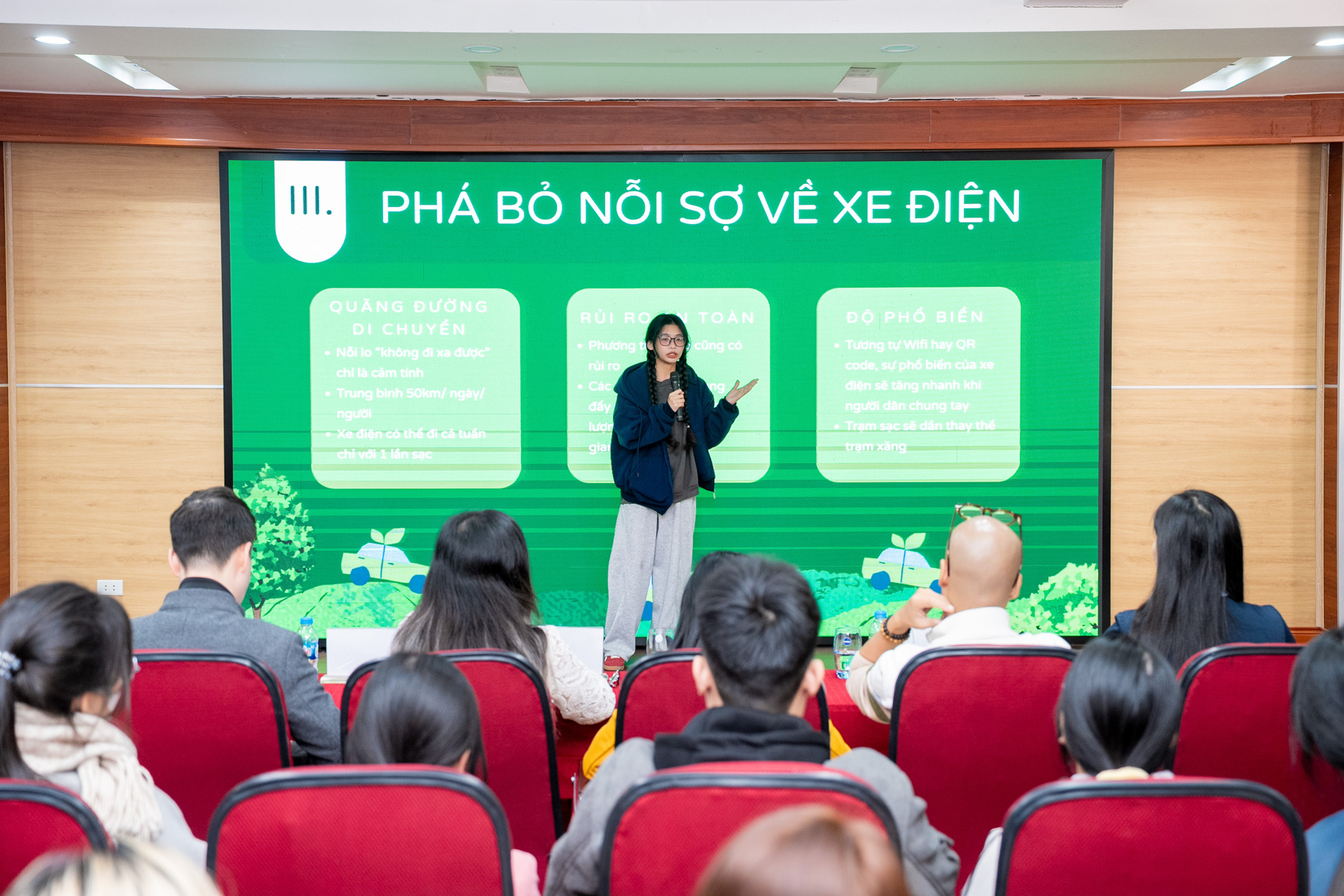 Green Voices 2025 tại Đại học Hà Nội: Hành trình xanh cho sinh viên tương lai - Ảnh 4. Green Voices 2025 tại Đại học Hà Nội: Hành trình xanh cho sinh viên tương lai - Ảnh 4.
