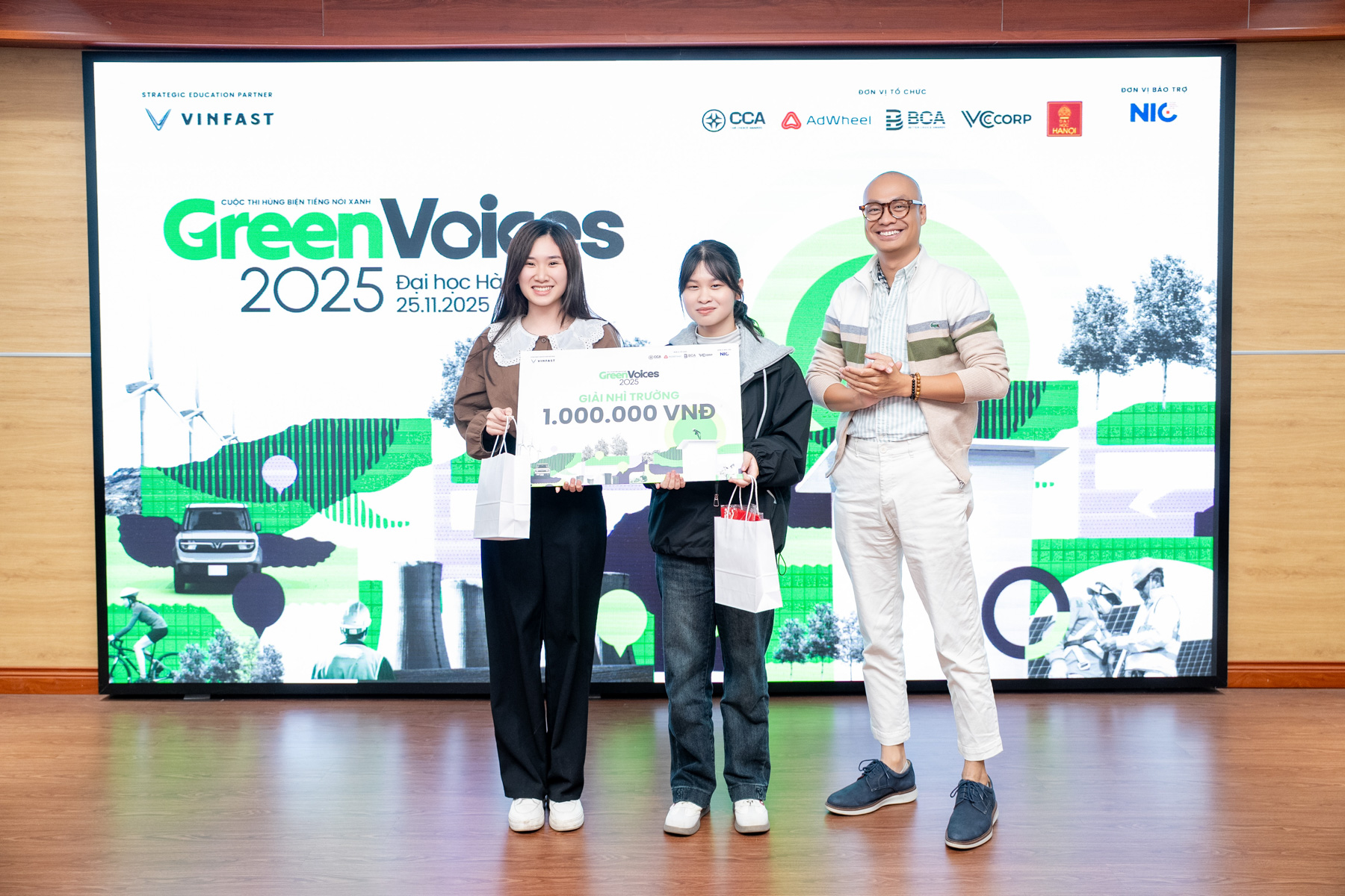Green Voices 2025 tại Đại học Hà Nội: Hành trình xanh cho sinh viên tương lai - Ảnh 6. Green Voices 2025 tại Đại học Hà Nội: Hành trình xanh cho sinh viên tương lai - Ảnh 6.