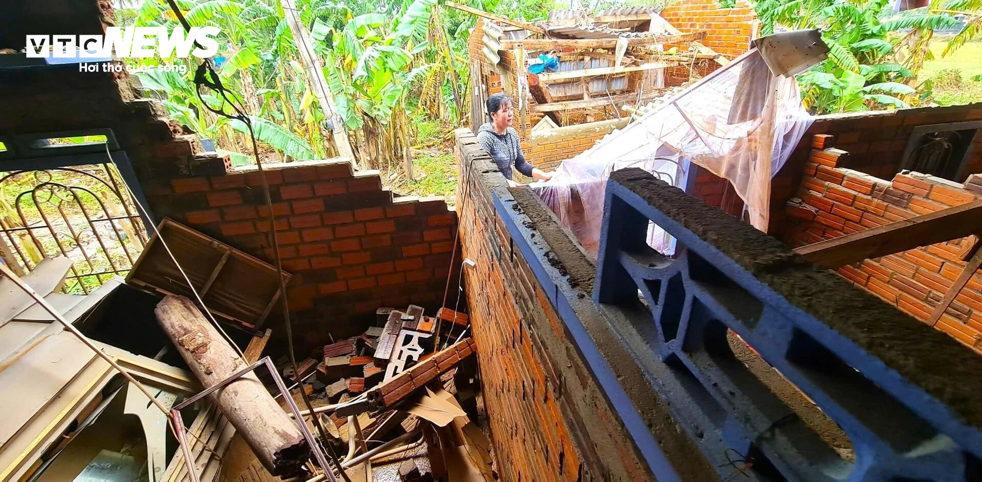 Hòa Thịnh sau lũ: Cuộc sống của người dân sau thiên tai khắc nghiệt - Ảnh 1.