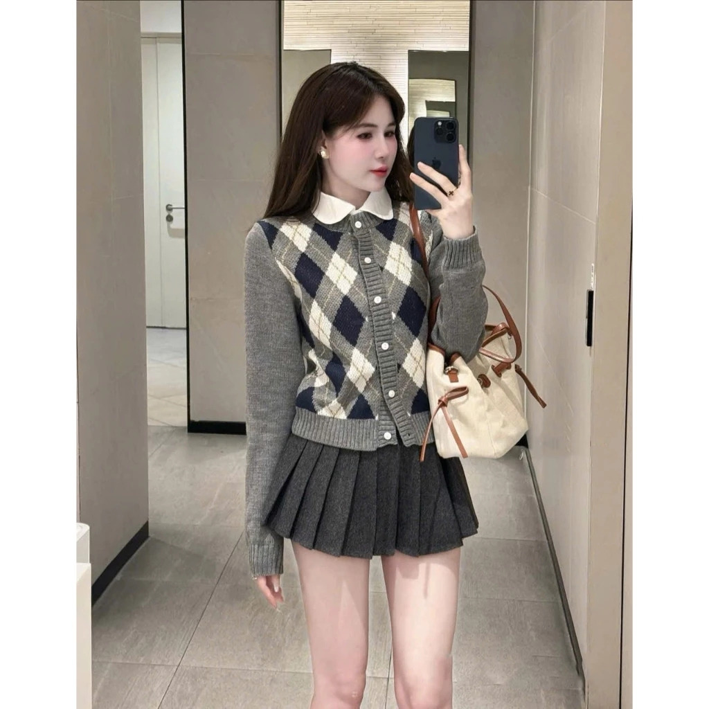 Kiểu áo len họa tiết đang gây sốt mùa lạnh: Dễ mặc, không sến, hợp chị em công sở- Ảnh 11.