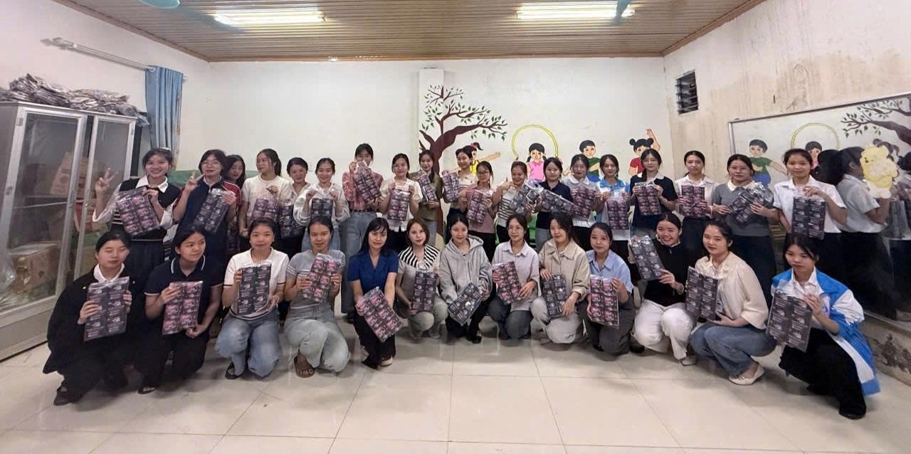 Diana Unicharm đồng h&agrave;nh c&ugrave;ng phụ nữ v&agrave; trẻ em miền Trung, T&acirc;y Nguy&ecirc;n vượt qua kh&oacute; khăn do mưa lũ - Ảnh 3.